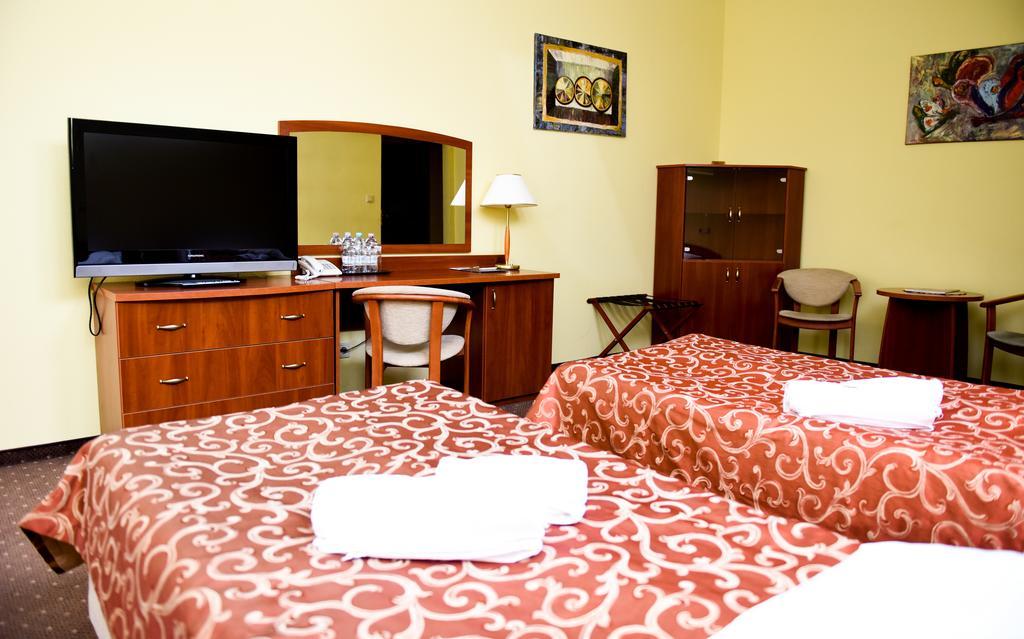 Hotel Wityng Ślesin Rom bilde